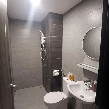 Edumetro At Subang Jaya Apartment Room photo