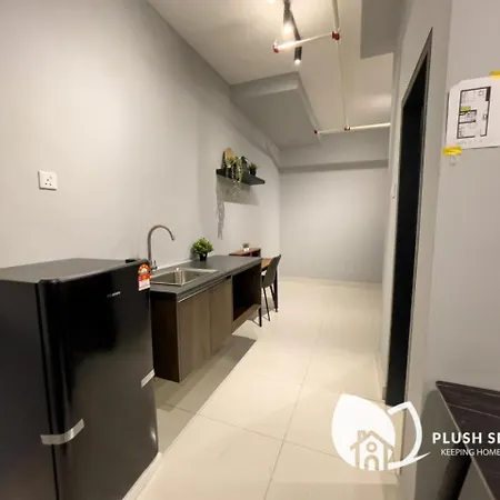 Edumetro At Subang Jaya Apartment Room photo