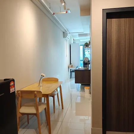 Edumetro At Subang Jaya Apartment Room photo