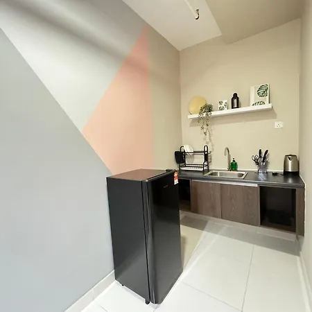Edumetro At Subang Jaya Apartment Exterior photo