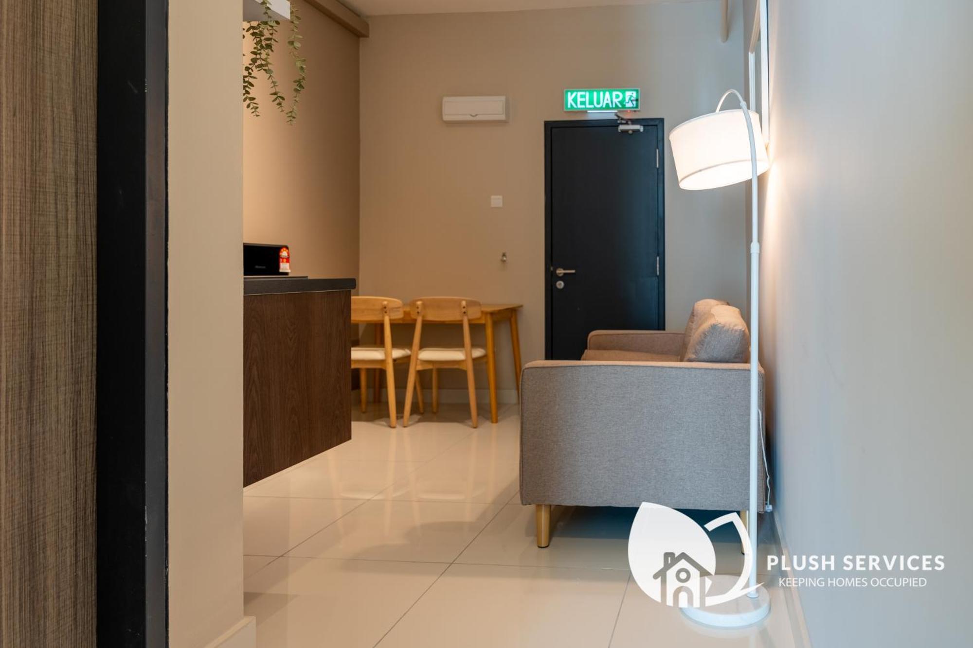 Edumetro At Apartment