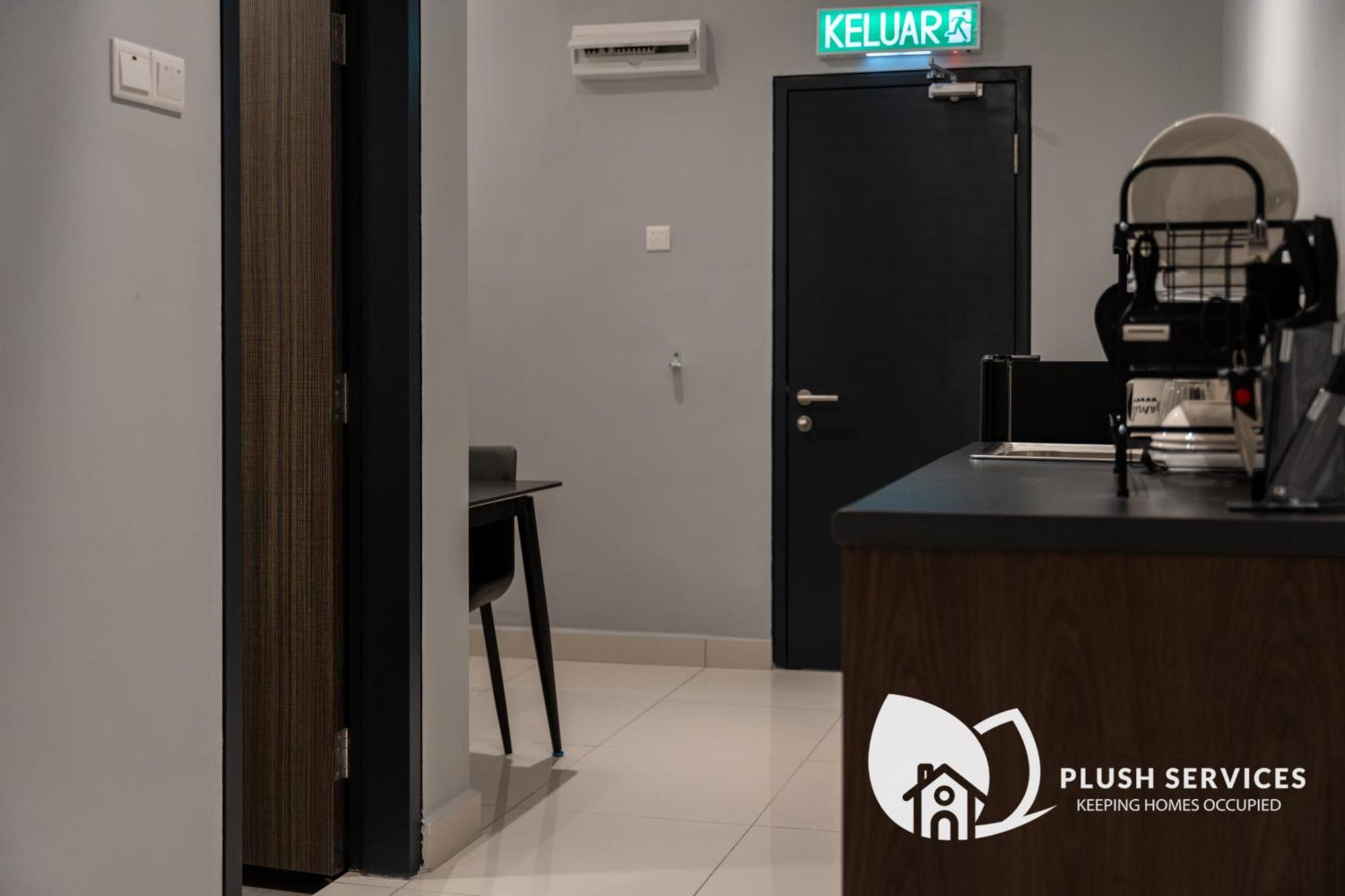 Edumetro At Apartment