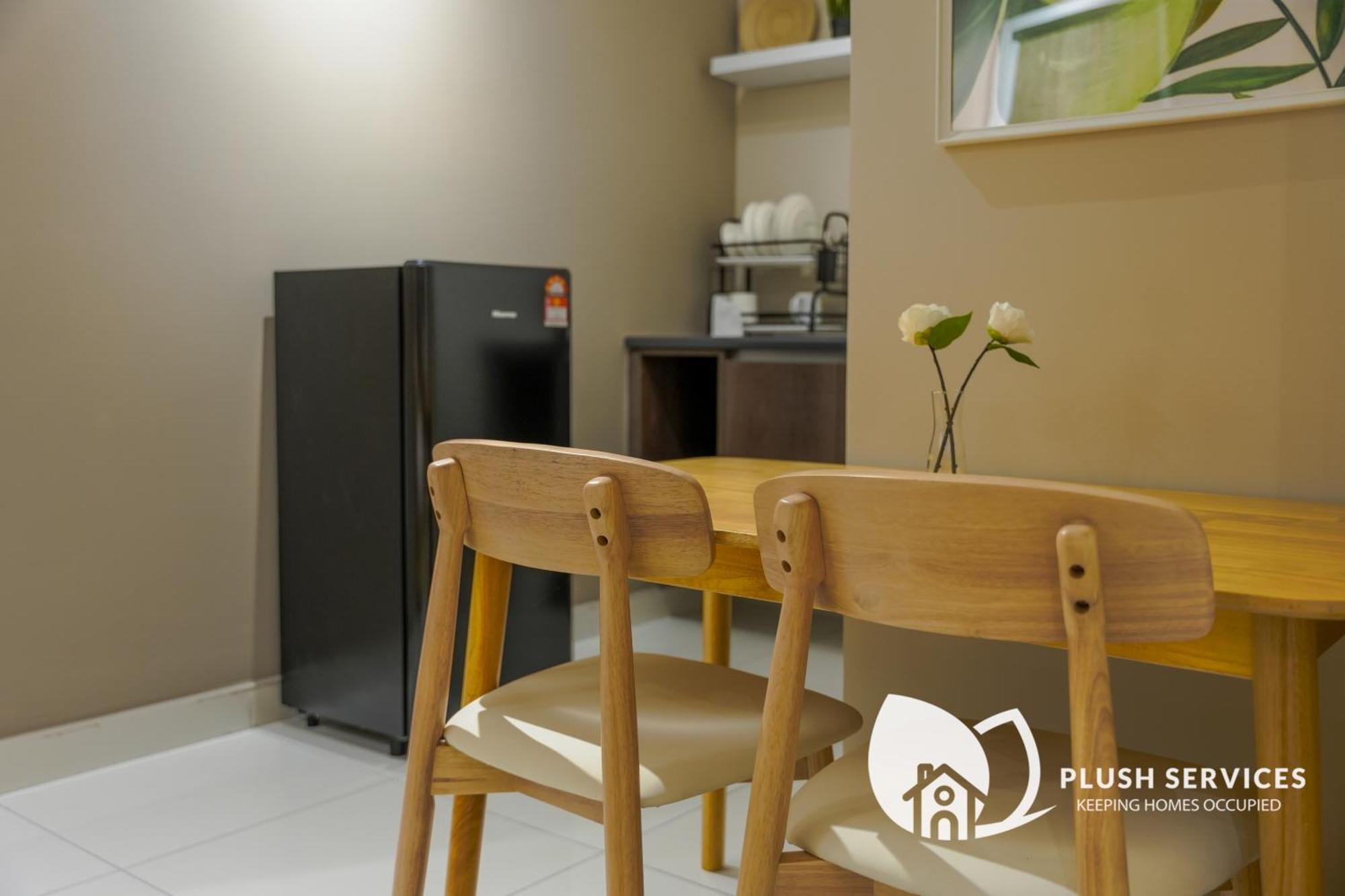 Edumetro At Apartment